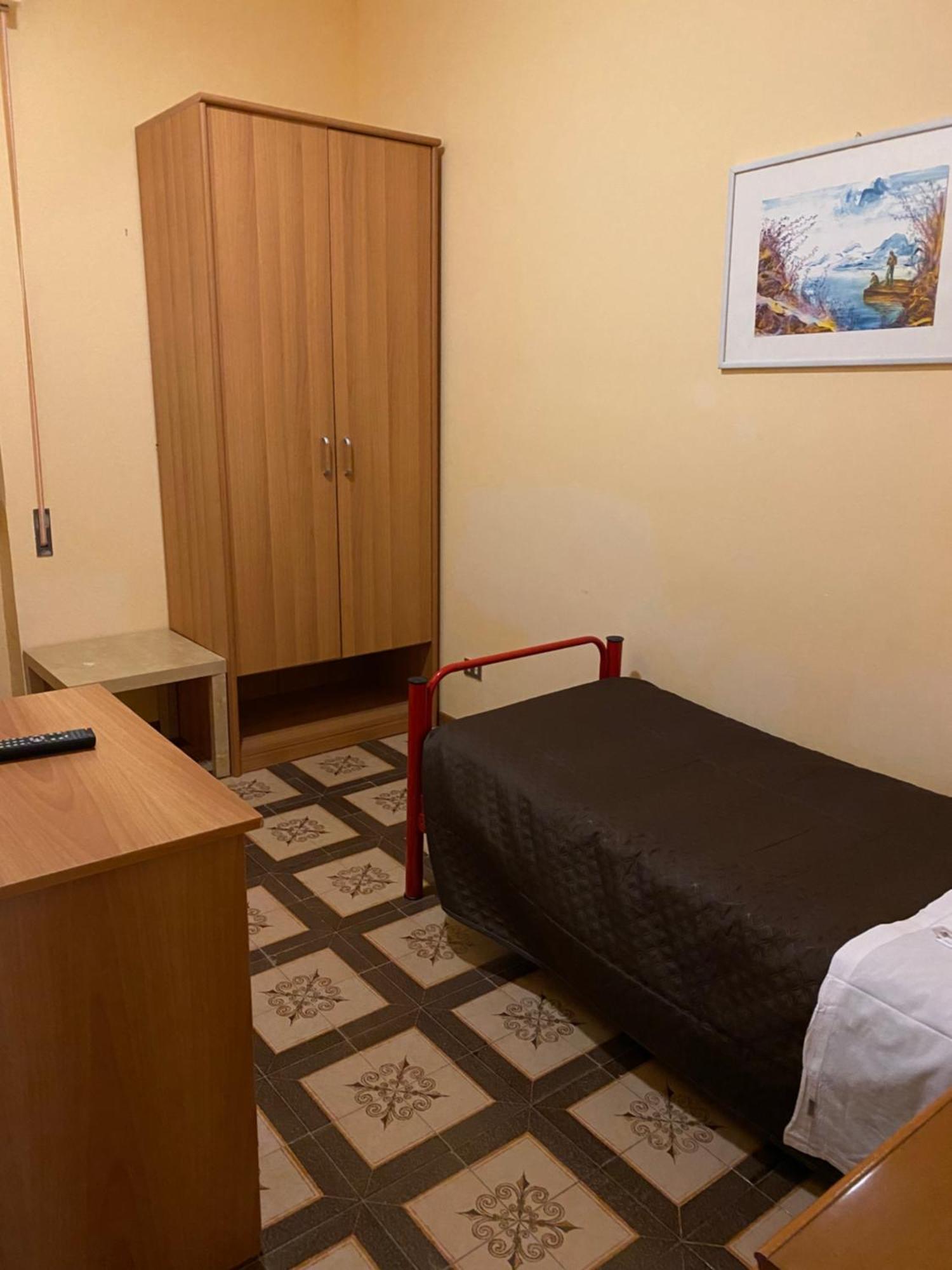 Hotel Attico キアンチャーノ・テルメ エクステリア 写真